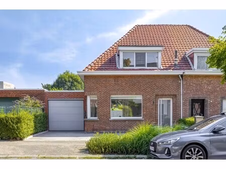 huis te koop in kontich met 2 slaapkamers