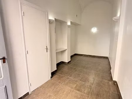 location locaux professionnels 0 pièces 13.23 m² à bastia (20200)  660 €