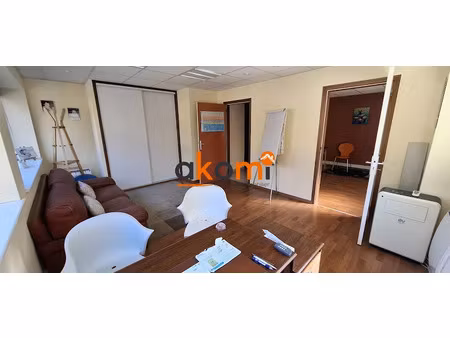 location locaux professionnels 2 pièces 48 m² à saint-die-des-vosges (88100)  600 €