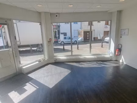location locaux professionnels 0 pièces 82 m² à bonnières-sur-seine (78270)  1 450 €