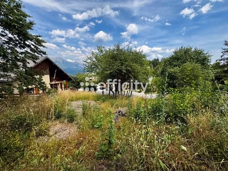terrain - 572 m²