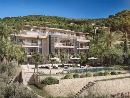 appartement moderne avec piscine à èze