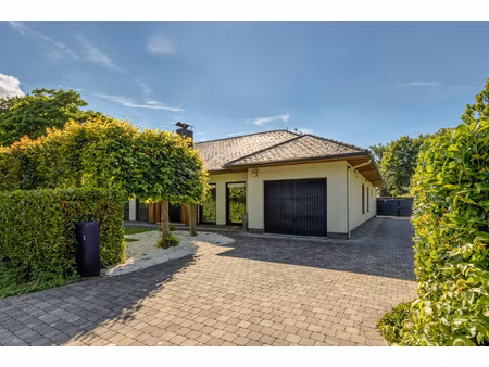 huis te koop in zoersel met 4 slaapkamers