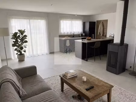 vente maison 4 pièces 100 m² à montboucher-sur-jabron (26740)  270 000 €