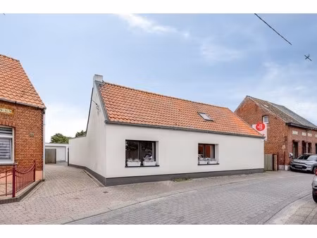 huis te koop in zandvliet met 2 slaapkamers