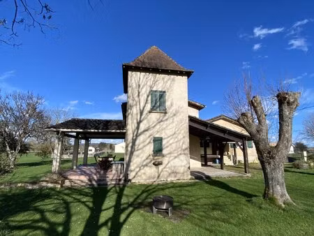 maison de village de 4 chambres sur terrain de 5000m² env