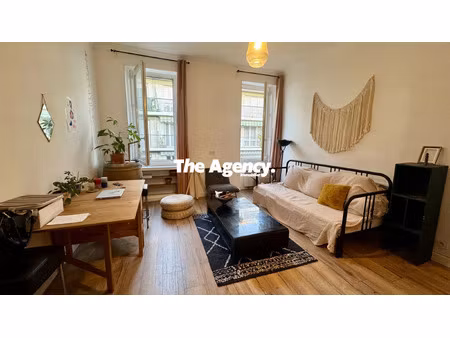 location appartement 2 pièces 43 m² à marseille 6 (13006)