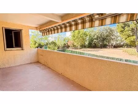 lumineux t3 avec terrasse de 12m²   garage  vue dégagée  13011 marseille