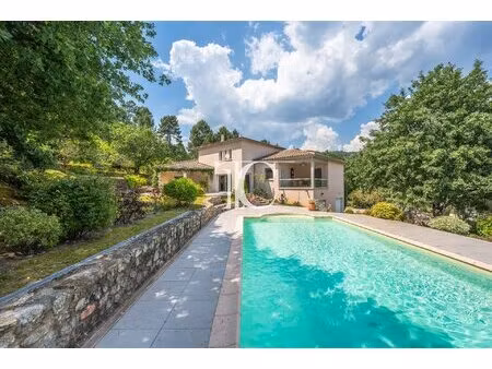 villa 171m² habitables piscine 10x5 2795m² de terrain