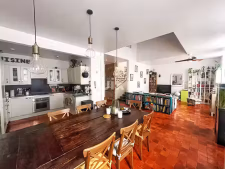 appartement t6 en duplex traversant