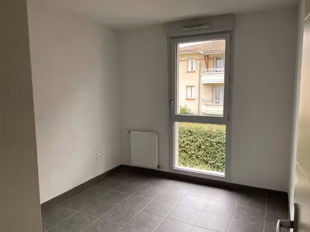 à louer – superbe t3 lumineux avec balcon & parking rue ernest renan – résidence espace re