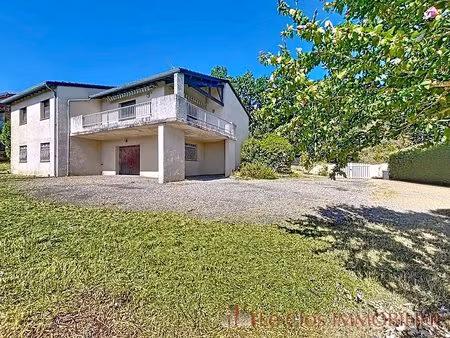 maison individuelle de 150 m² avec 3 chambres sur une parcelle