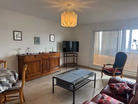 chambre meublee dans une colocation