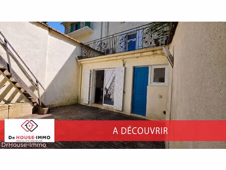 a remoulins - maison de ville 190 m² - patio - terrasses - studio 42 m²