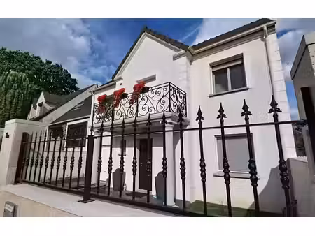 vente maison 7 pièces 160 m² à gressy (77410)  540 000 €