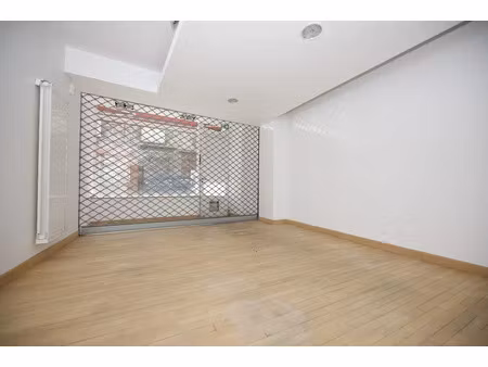vente locaux professionnels à mauriac (15200)  25 000 €