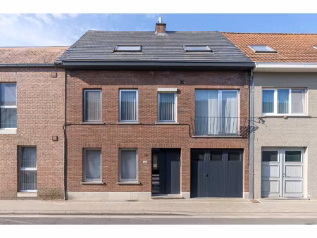 commercieel te koop in geel