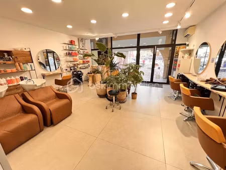 vente locaux professionnels à lattes (34970)  66 000 €