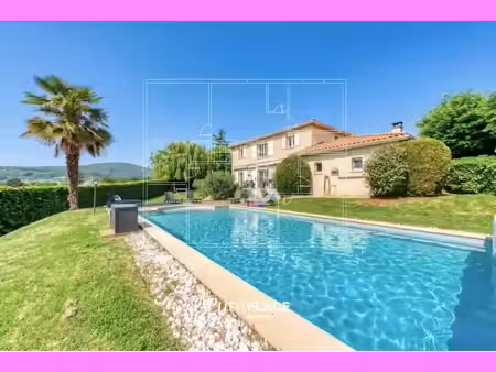 maison/villa t6 de 182 m² à lentilly 69210