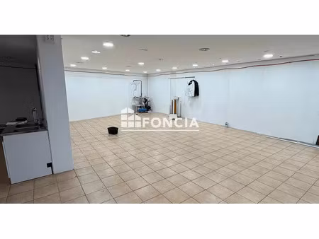 vente locaux professionnels 127 m² à toulon (83000)  166 000 €