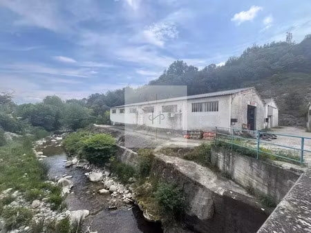 vente locaux professionnels 3 pièces 380 m² à montelimar (26200)  180 000 €