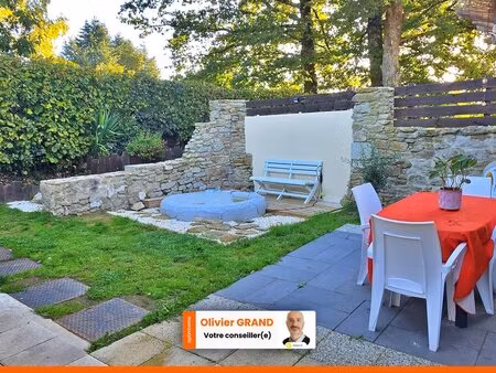 maison rénovée en pierre 6 pièces + jardin + garage - oradour sur glane (87)
