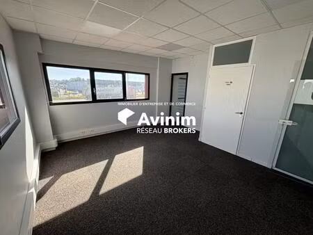 location bureaux 72 m²