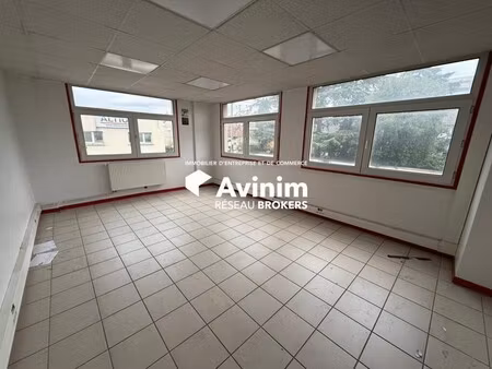 location bureaux 150 m²