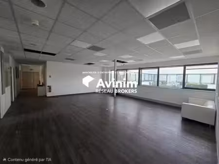 location bureaux cergy 95800 254m²