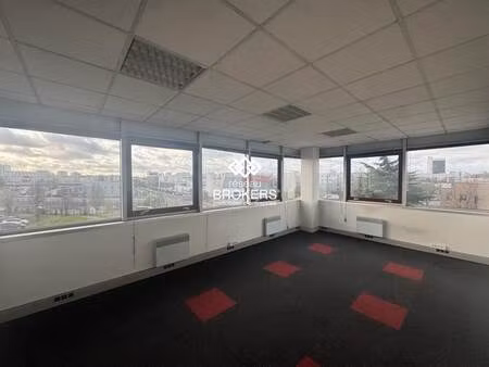 location bureaux 222 m²