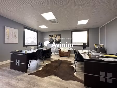 location bureaux 250 m²