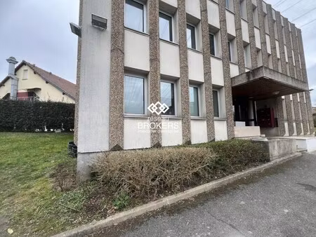 location bureaux 67 m² à 135 m²