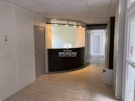 location bureaux 273 m²
