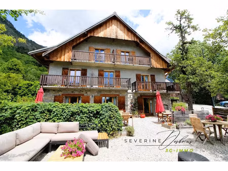 vente locaux professionnels 22 pièces 422 m² à vaujany (38114)  1 850 000 €