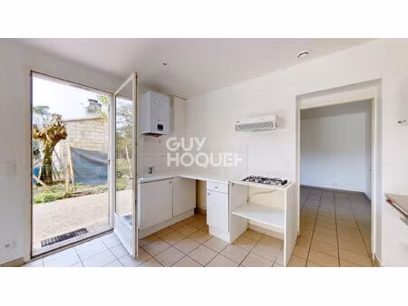 maison 4 pièces de 80 m² à louer à portets (33640).