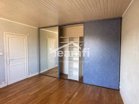 vente maison 4 pièces 152.7 m² à issoudun (36100)  89 900 €