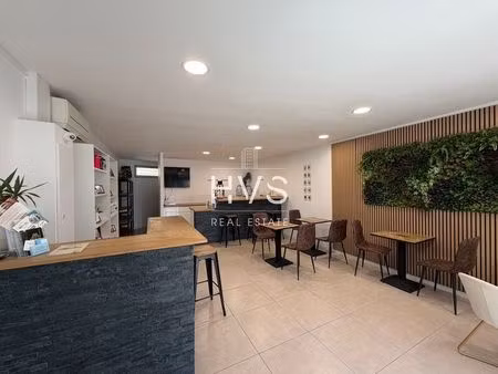 location commerce meyreuil 13590 47m²