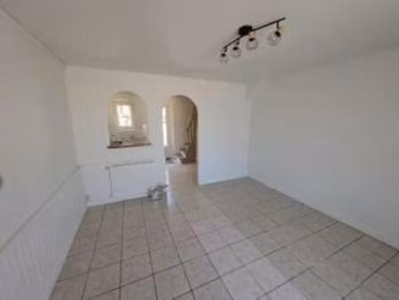 location maison à rezé (44400) : à louer / 47m² rezé