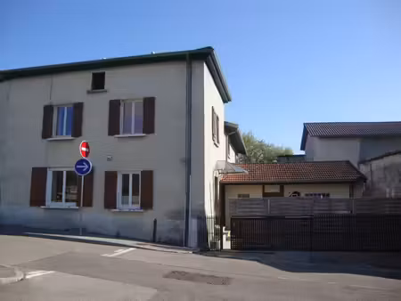 location maison 3 pièces 86 m² à satolas-et-bonce (38290)