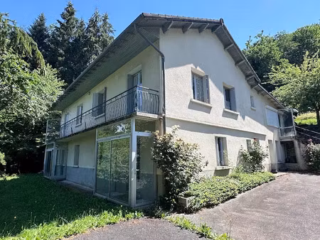 vente maison 11 pièces 213 m² à saint-martin-valmeroux (15140)  140 000 €