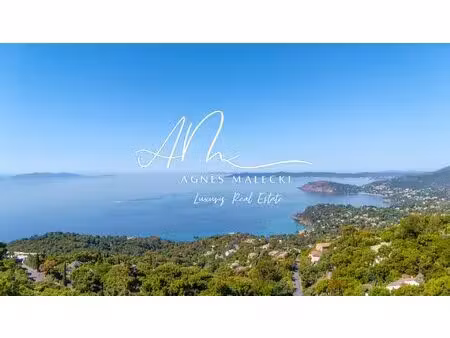 spectaculaire vue sur la mer pour cette propriete au rayol canadel haut