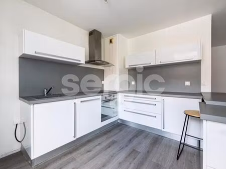 appartement la madeleine 3 pièce(s) 84.37 m2