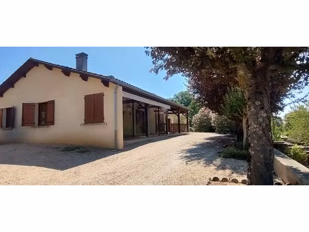 maison de plain-pied 3 chambres + grand sejour + garage de 25m²