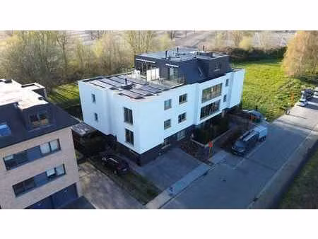 penthouse moderne + parking à strombeek-bever