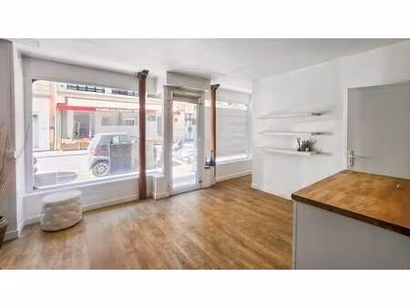 location commerce paris 75010 40m²