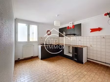 castillon-la-bataille : maison de ville avec exterieur