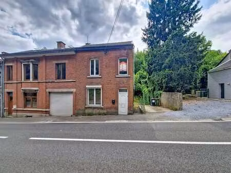 maison à rénover 2-3ch avec terrasse et jardin