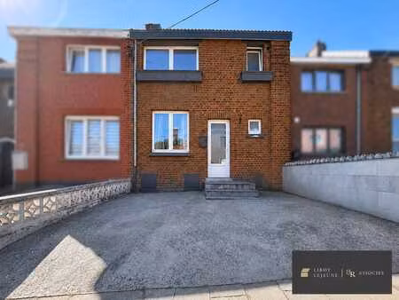 jolie maison 3 ch avec jardin