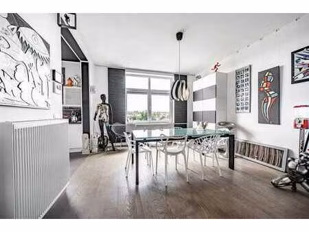 bel appartement rénové à boussu