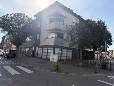 appartement duplex moderne avec terrasse et 2 chambres